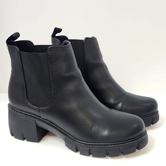 Soda Shoes - Soda Women's Midnight Black Chunky Heel Ankle Slip In Boots Eastic Sides, sz 9
